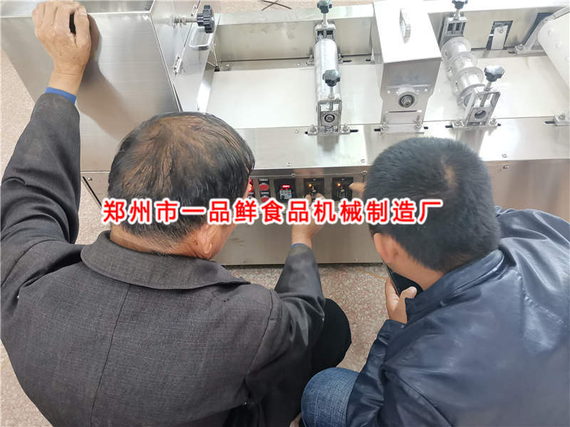 多功能拉面機(jī)